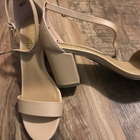 Dress shoes - Picture 3 of 4